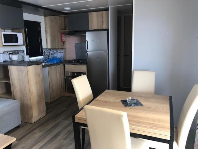 Mobilhome Canet En Roussillon - Canet Plage Loc Екстер'єр фото